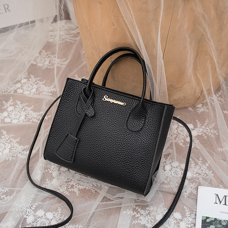 Trendy One-Shoulder Messenger Bag for Mobile Phones – Stylish and Practical Personality Design