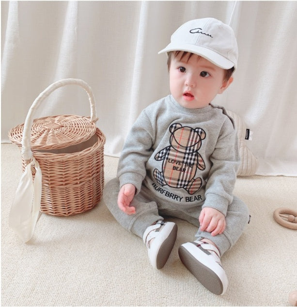 Trendy Baby Rompers for Boys & Girls – Plaid Onesies with Cute Bear Design, Infant Jumpsuits for Newborns, Stylish Children's Wear