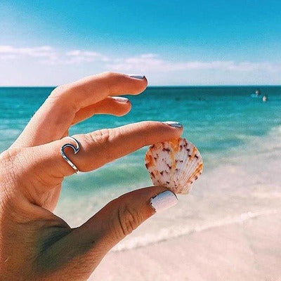 Simple Wavy Couple Ring – Creative Glossy Geometric Ring for Tanabata Gift, Unique Foreign Trade Design