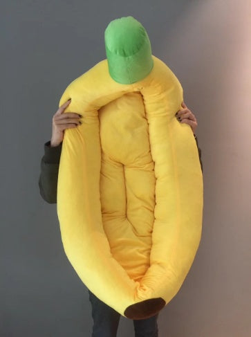 Premium Banana-Shaped Pet Bed - Washable Comfort Pad for Dogs & Cats