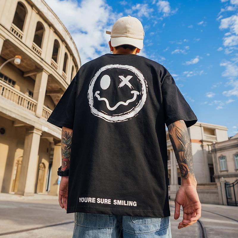Smiley Face Short Sleeve T-shirt for Men – Casual and Trendy Graphic Tee