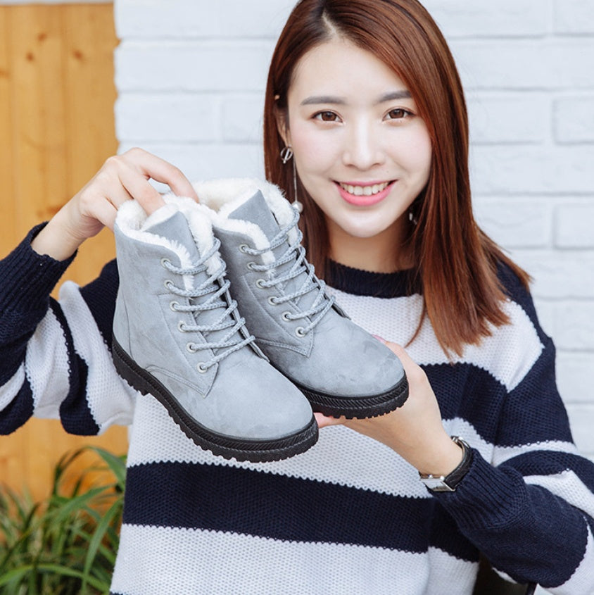 Women's Winter Snow Boots – Flat Casual Cotton Shoes with Large Size, Vulcanized & Plush Lining for Comfort