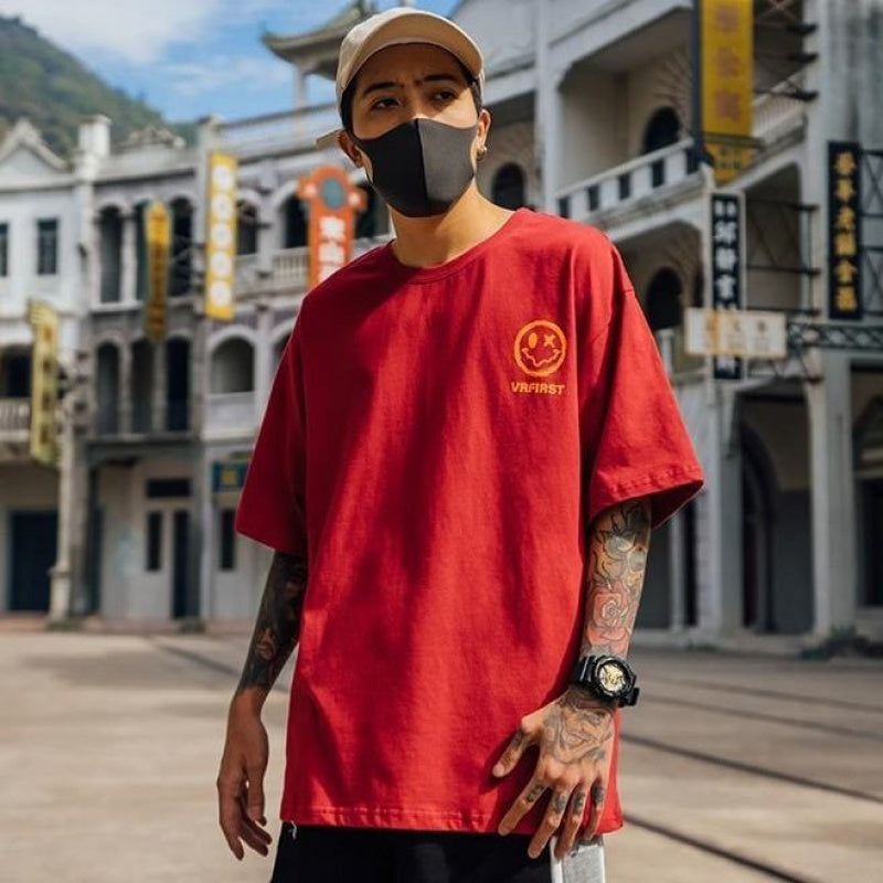Smiley Face Short Sleeve T-shirt for Men – Casual and Trendy Graphic Tee