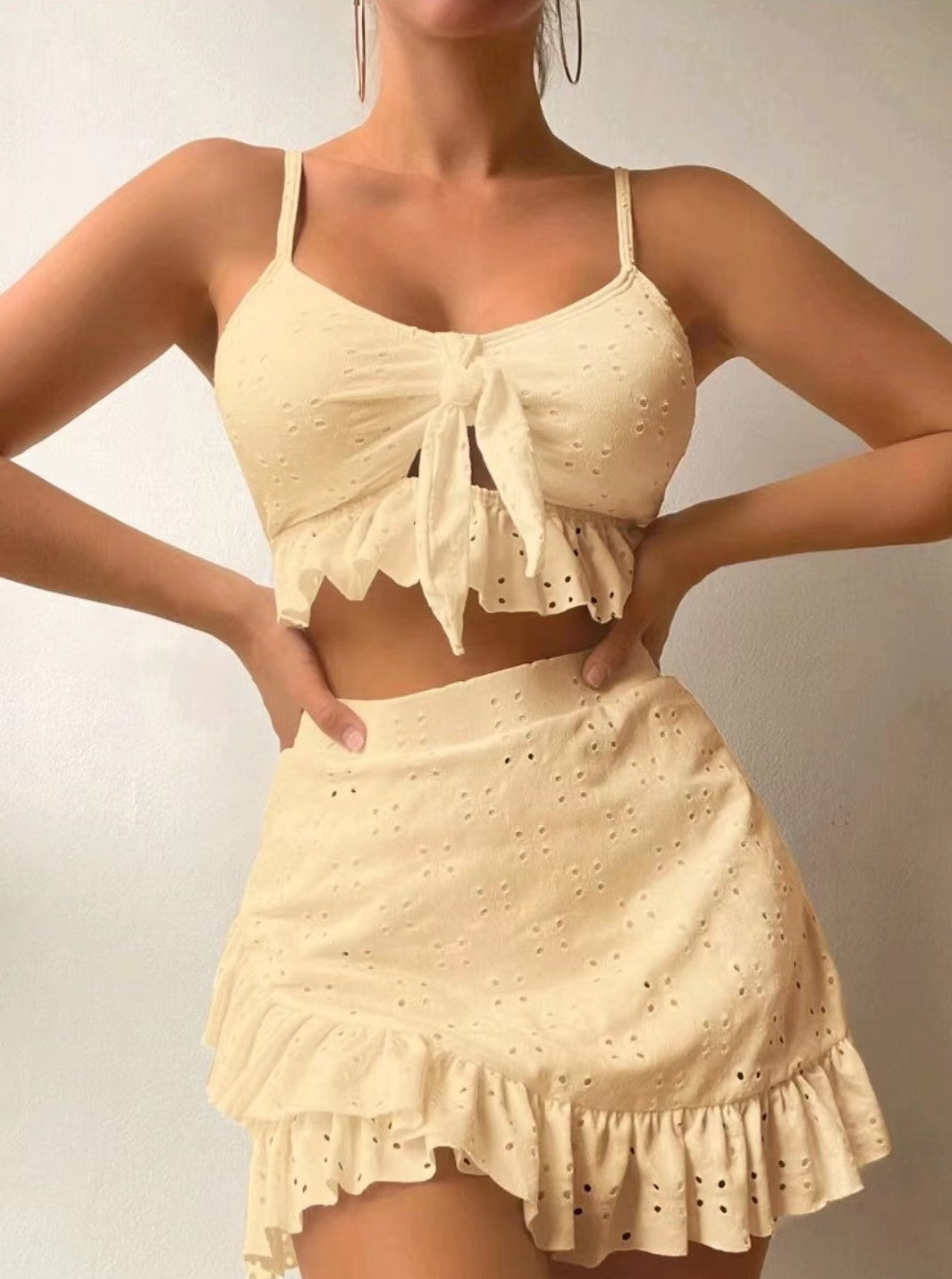 3-Piece Beach Bikini Set – Fashion Ruffle Design with Hip-Hugging Skirt – Summer Swimsuit for Women