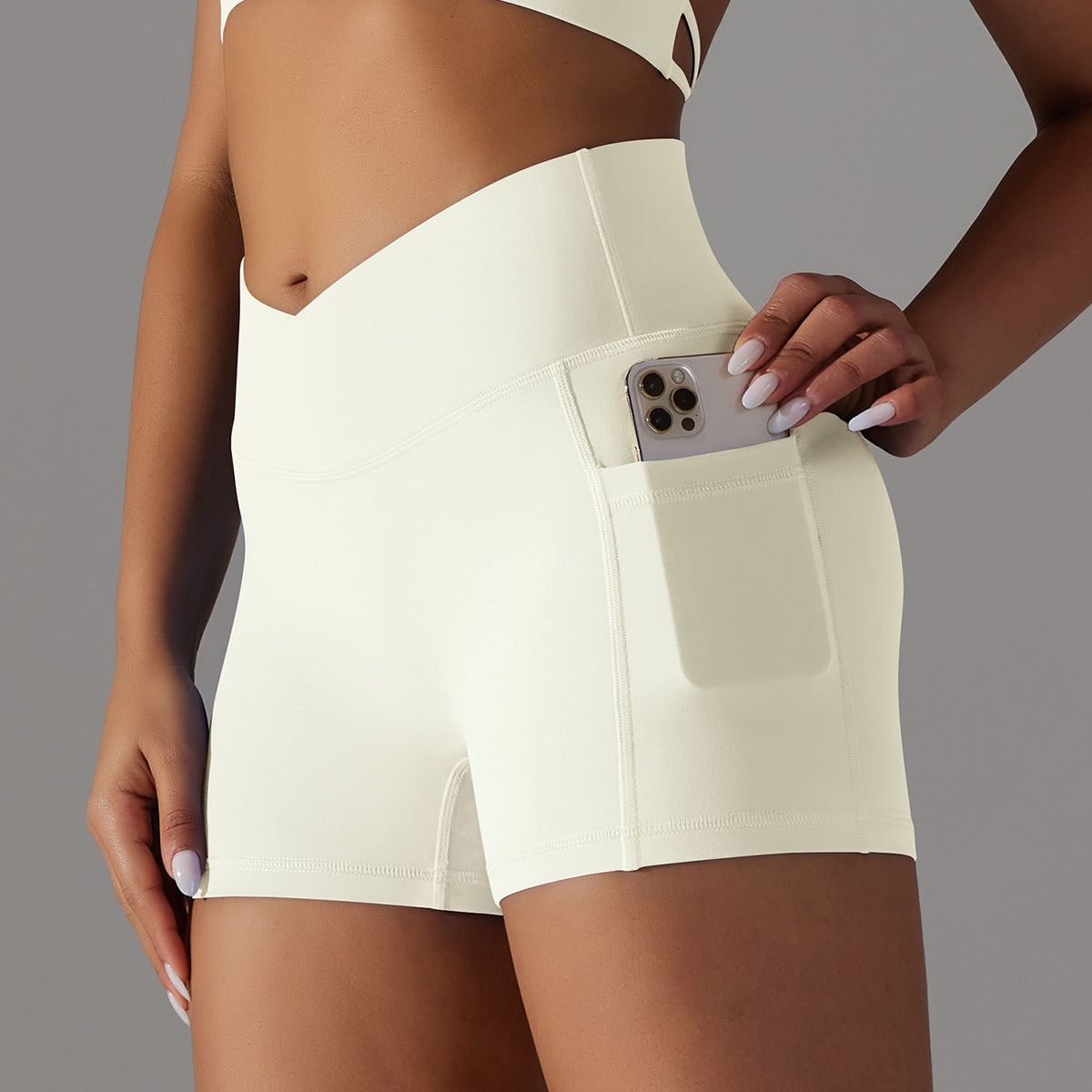 Women's Yoga Shorts with Phone Pocket – Fitness Sports Pants for Comfortable Workouts & Activewear