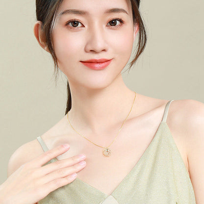 Retro Magnetic Folding Heart Necklace - Four-Leaf Clover Pendant Clavicle Chain Jewelry Gift for Women