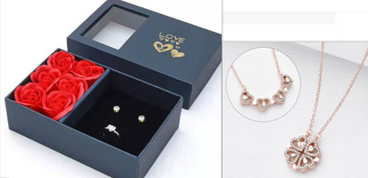 Retro Magnetic Folding Heart Necklace - Four-Leaf Clover Pendant Clavicle Chain Jewelry Gift for Women