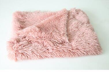 Premium Ultra-Soft Pet Blanket - Luxurious Comfort & Warmth for Dogs & Cats
