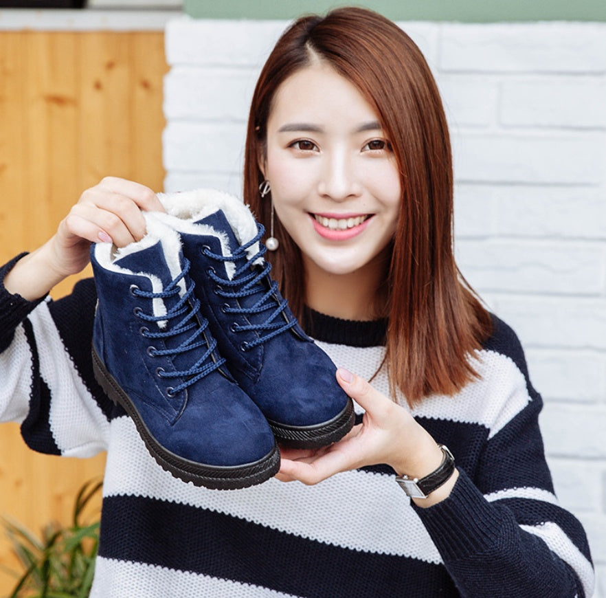 Women's Winter Snow Boots – Flat Casual Cotton Shoes with Large Size, Vulcanized & Plush Lining for Comfort
