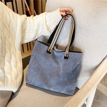 Literary Fashion Shoulder Bag for Women, Stylish Handbag for Everyday Use