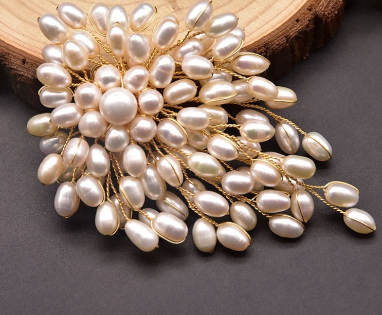 Natural Pearl Brooch for Women – European and American Retro Handwoven Pearl Brooch
