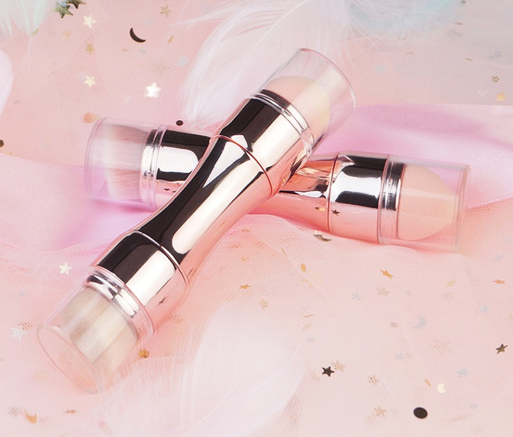 Professional 4-in-1 Makeup Brush Set – Ultra-Portable Beauty Tool for Flawless Application Anywhere