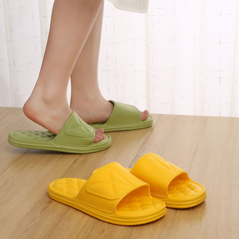 Women's Summer Plaid Bathroom Slippers – Lightweight Non-Slip Home Shoes for Daily Comfort
