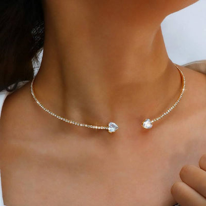 Fashion Rhinestone Heart Collar Choker Necklace for Women – Silver Color Simple Open Collar Necklace, Elegant Jewelry Accessory